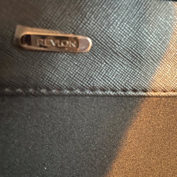 Revlon Travel Cosmetic Toiletry Bag NWT - Picture 8 of 13